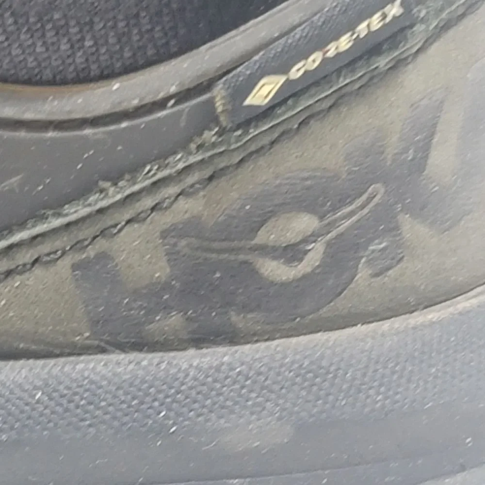 HOKA Boot Challenger Mid Goretex Size 8.5 shoes - Picture 7 of 16